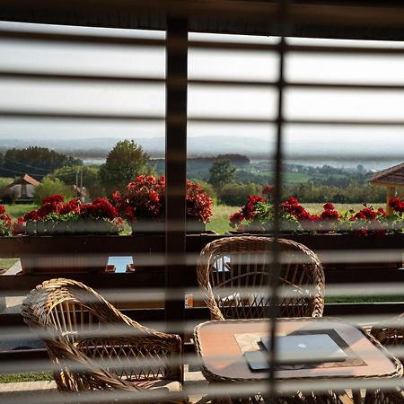 Zlatni Prag - Kraljevo Villa Ngoại thất bức ảnh