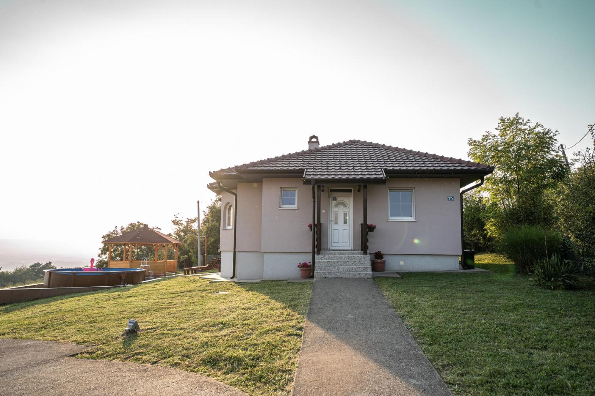 Zlatni Prag - Kraljevo Villa Ngoại thất bức ảnh
