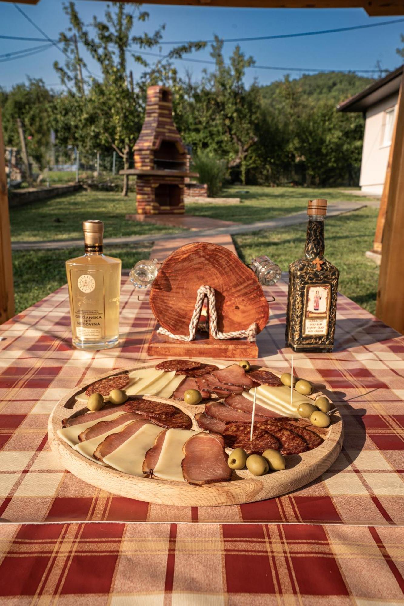 Zlatni Prag - Kraljevo Villa Ngoại thất bức ảnh
