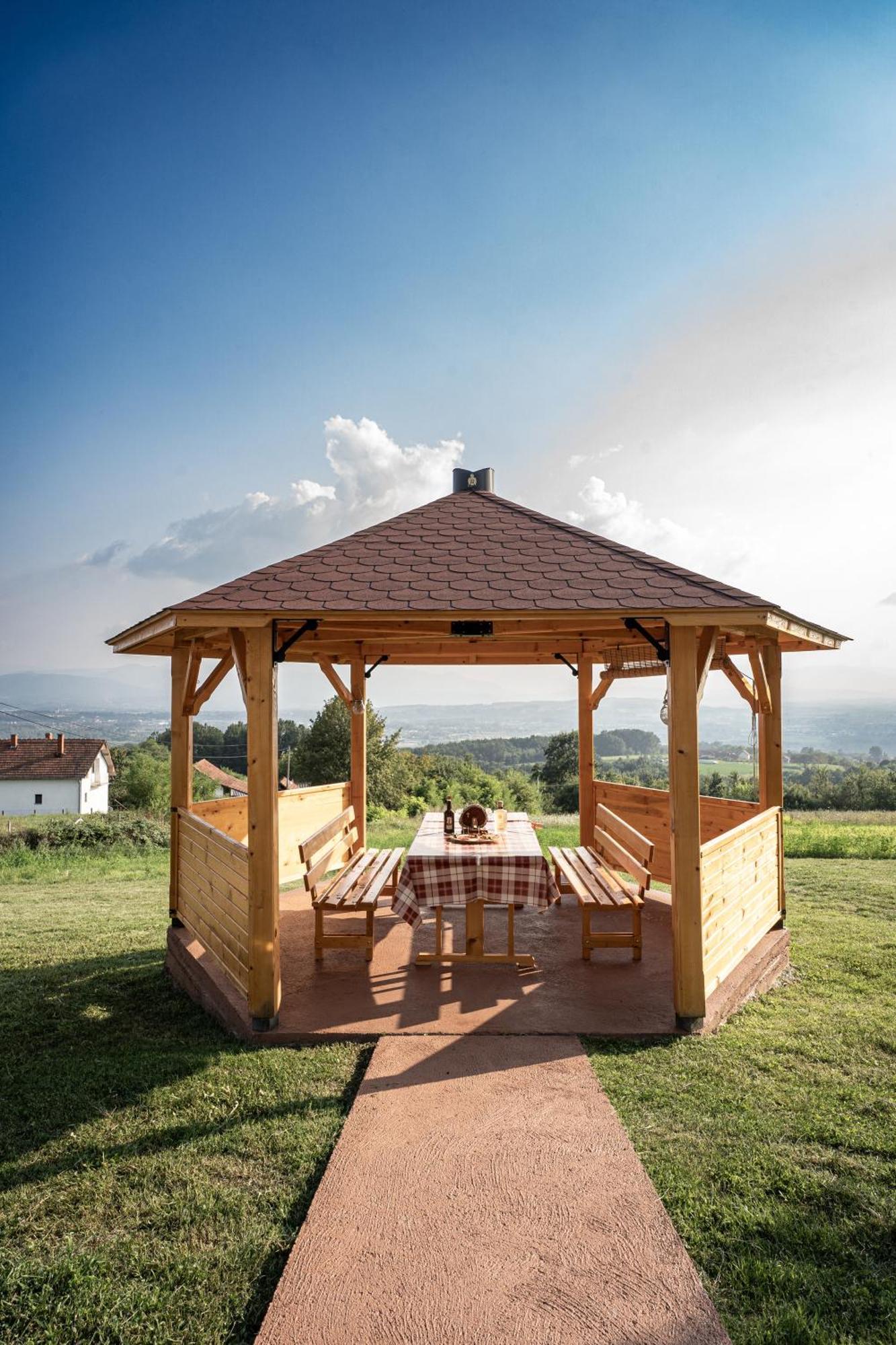 Zlatni Prag - Kraljevo Villa Ngoại thất bức ảnh