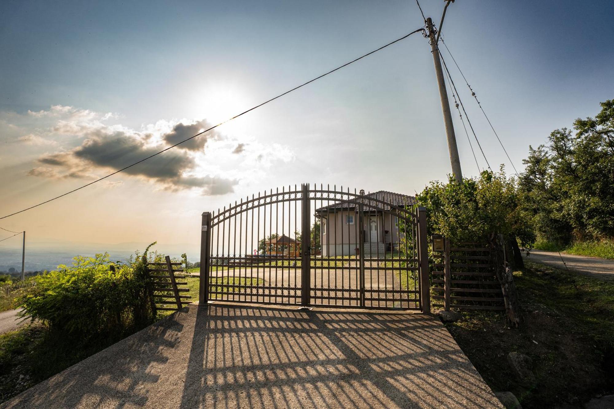 Zlatni Prag - Kraljevo Villa Ngoại thất bức ảnh