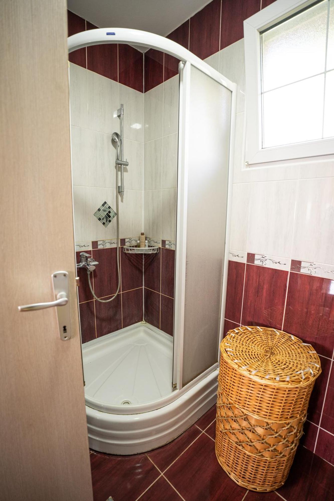 Zlatni Prag - Kraljevo Villa Ngoại thất bức ảnh